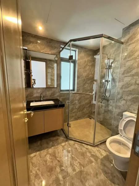 Service Residence for Sale at R&F Princess Cove Phase 1 - Mannics Koo - Bathroom - PropertyGuru.com.my