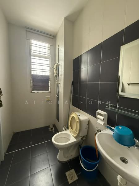 2-storey Terraced House for Sale in Taman Nusa Sentral (Iskandar Puteri (Nusajaya)) - Alicia Fong - Bathroom - PropertyGuru.com.my