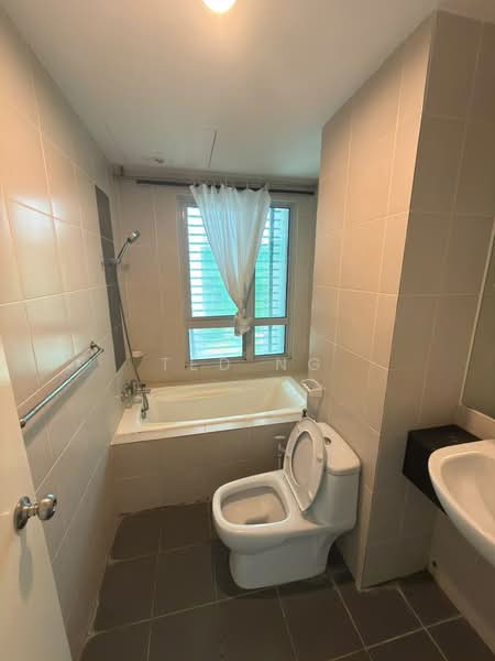 Kondominium untuk Disewa di The Peak Residences - TED NG - Bathroom - PropertyGuru.com.my