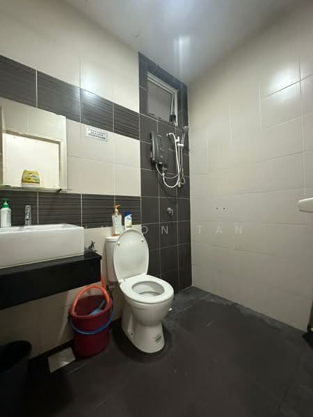 Pangsapuri untuk Dijual di Horizon Residence (Dwi Mutiara) - Winson Tan - Bathroom - PropertyGuru.com.my
