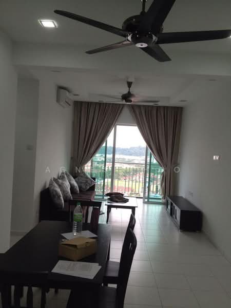 Kondominium untuk Disewa di The Golden Triangle Condominium - Agnes Khoo - Living Room - PropertyGuru.com.my