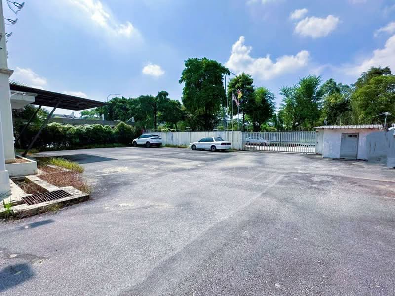 Factory for Rent in Subang Hi-Tech Industrial Park (Subang Jaya) - Danny Liew - Exterior - PropertyGuru.com.my