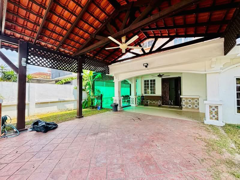 Rumah Berkembar untuk Dijual di Shah Alam (Selangor) - Syukor Hartanah - Exterior - PropertyGuru.com.my