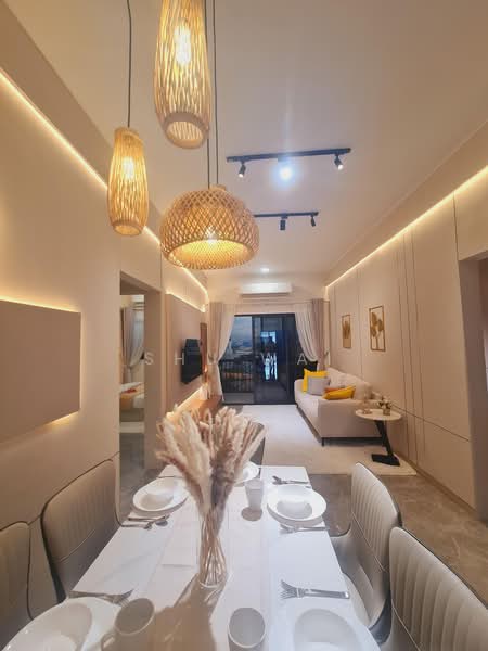 Condominium for Sale at Alamanda Heights - Shu Wai - Dining Room - PropertyGuru.com.my