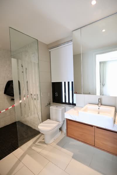 Condominium for Sale at Dedaun Condominium - Elisa . - Bathroom - PropertyGuru.com.my
