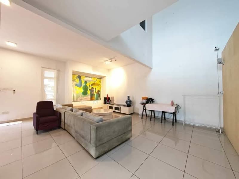 Rumah Kluster untuk Dijual di Taman Gaya (Ulu Tiram) - Tommy Tai - Living Room - PropertyGuru.com.my