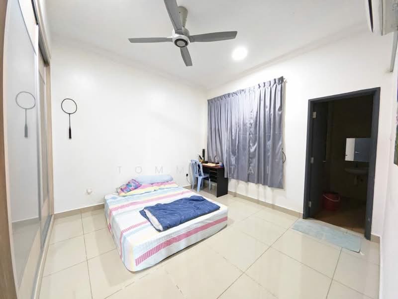Rumah Kluster untuk Dijual di Taman Gaya (Ulu Tiram) - Tommy Tai - Bedroom - PropertyGuru.com.my