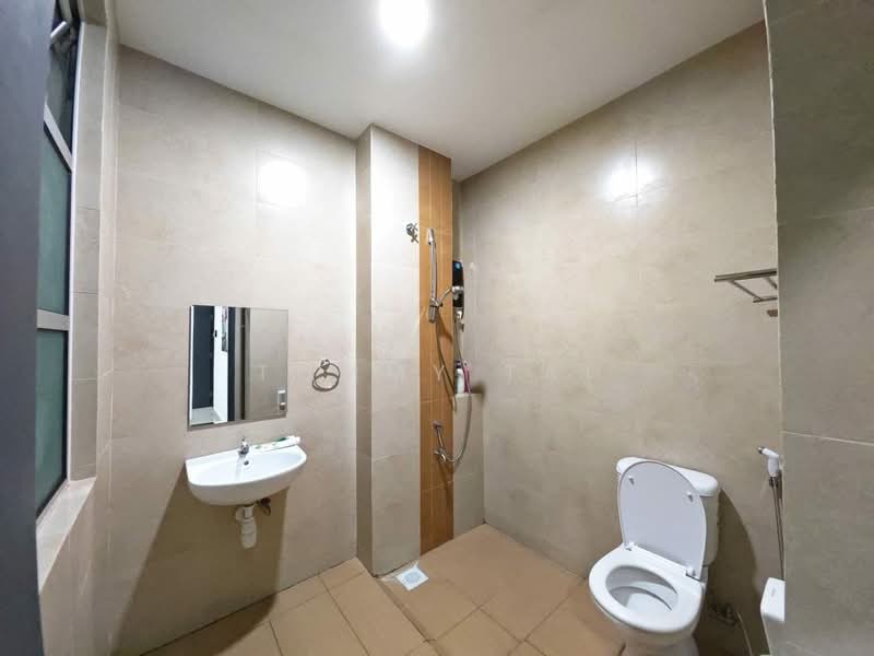 Rumah Kluster untuk Dijual di Taman Gaya (Ulu Tiram) - Tommy Tai - Bathroom - PropertyGuru.com.my
