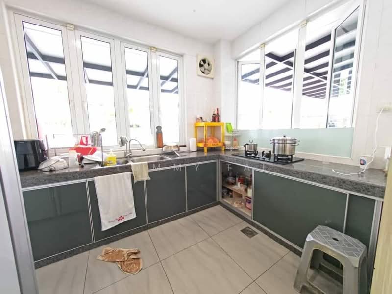 Rumah Kluster untuk Dijual di Taman Gaya (Ulu Tiram) - Tommy Tai - Kitchen - PropertyGuru.com.my