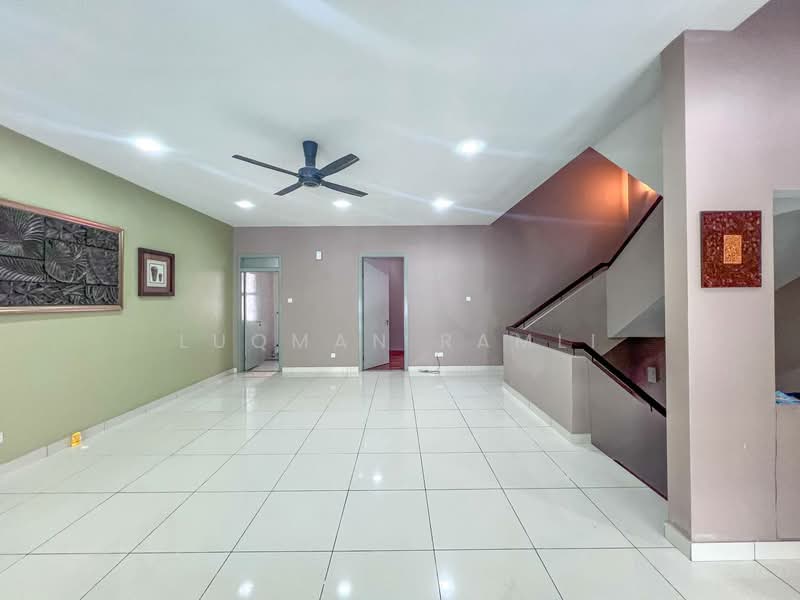 3-storey Terraced House for Sale in Alam Damai (Cheras) - Luqman Ramli - Living Room - PropertyGuru.com.my