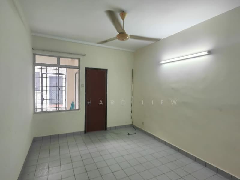 2-storey Terraced House for Sale in Bandar Utama 4 (Bandar Utama) - Richard Liew - Interior - PropertyGuru.com.my