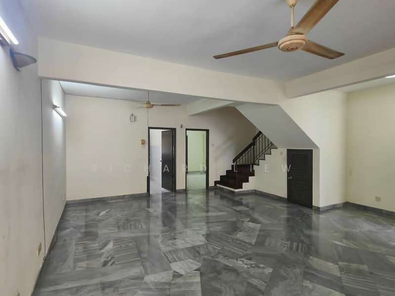 2-storey Terraced House for Sale in Bandar Utama 4 (Bandar Utama) - Richard Liew - Living Room - PropertyGuru.com.my