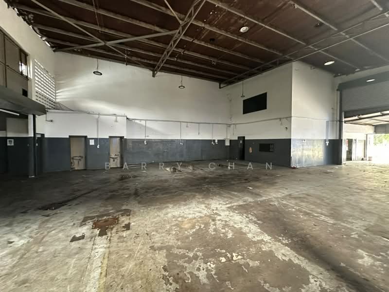 Warehouse for Rent in Taman Sains Selangor (Kota Damansara) - BARRY CHAN - Interior - PropertyGuru.com.my