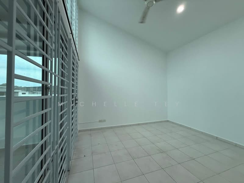 Rumah Teres 2 Tingkat untuk Dijual di Bandar Seri Alam (Masai) - Michelle Tey - PropertyGuru.com.my