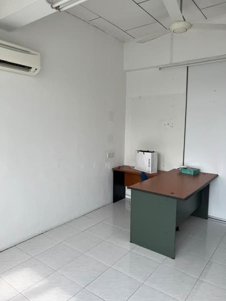 Kedai untuk Disewa di Taman Daya (Johor Bahru) - Kelvin Chop - Study - PropertyGuru.com.my