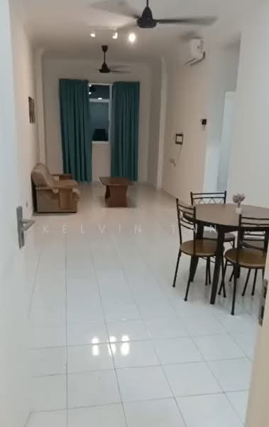 Kondominium untuk Disewa di The Sun - Kelvin Tan - Living Room - PropertyGuru.com.my