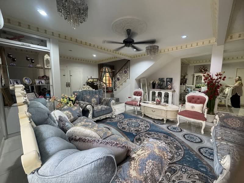 Rumah Banglo untuk Dijual di Kasturi Heights (Nilai) - Ashraff Daniel - Living Room - PropertyGuru.com.my