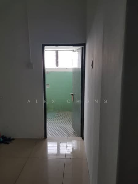 Shop / Office for Rent in Bandar Kuala Kangsar (Kuala Kangsar) - Alex Chong - Interior - PropertyGuru.com.my