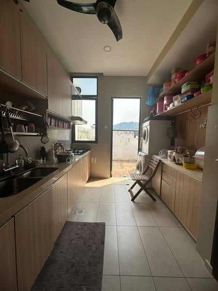 Banglo Pautan untuk Dijual di Ampang (Kuala Lumpur) - Shiqin Saidin - Kitchen - PropertyGuru.com.my