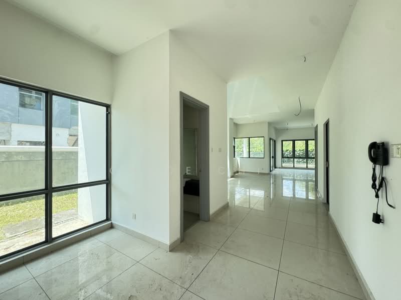 Rumah Banglo untuk Dijual di Taman Molek (Johor Bahru) - Chloe Chin - PropertyGuru.com.my