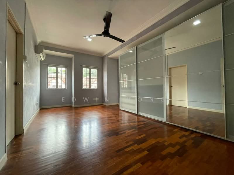 Rumah Teres 2 Tingkat untuk Disewa di Bukit Rahman Putra (Sungai Buloh) - Edwin Wong - Bedroom - PropertyGuru.com.my