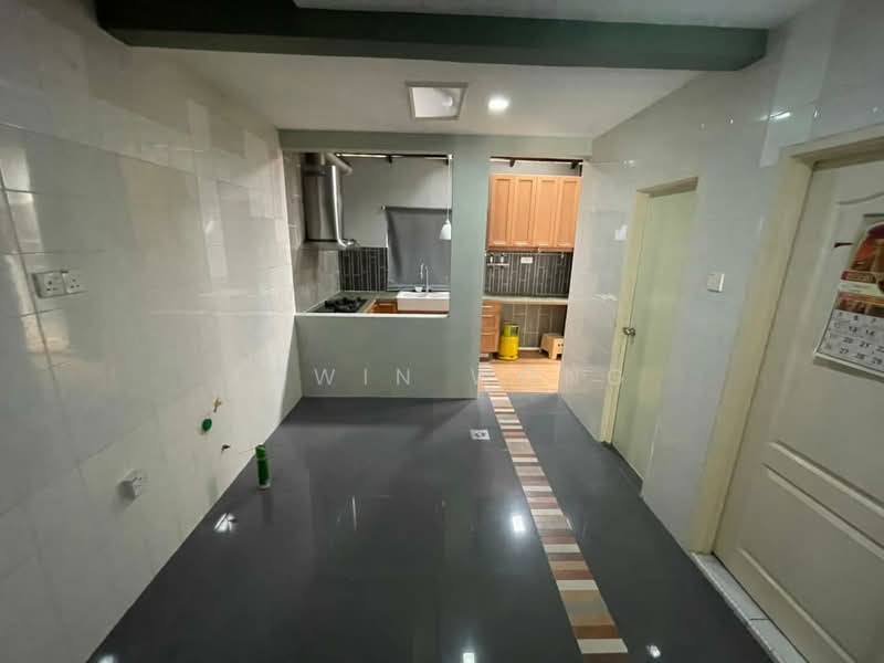 Rumah Teres 2 Tingkat untuk Disewa di Bukit Rahman Putra (Sungai Buloh) - Edwin Wong - Kitchen - PropertyGuru.com.my