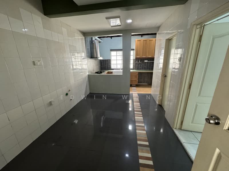 Rumah Teres 2 Tingkat untuk Disewa di Bukit Rahman Putra (Sungai Buloh) - Edwin Wong - Kitchen - PropertyGuru.com.my