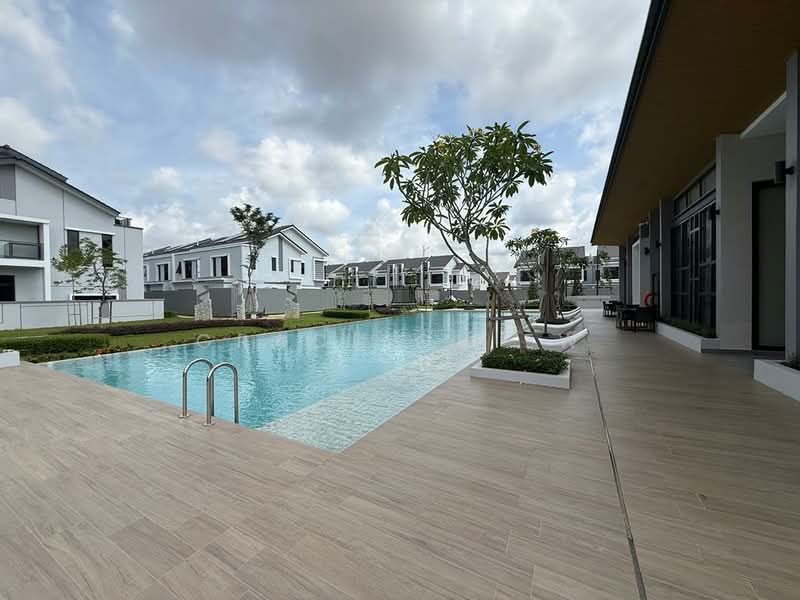 Rumah Teres 2 Tingkat untuk Dijual di Taman Mount Austin (Tebrau) - Grace Chiew - Exterior - PropertyGuru.com.my
