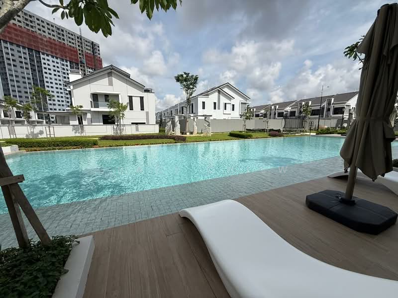 Rumah Teres 2 Tingkat untuk Dijual di Taman Mount Austin (Tebrau) - Grace Chiew - Exterior - PropertyGuru.com.my