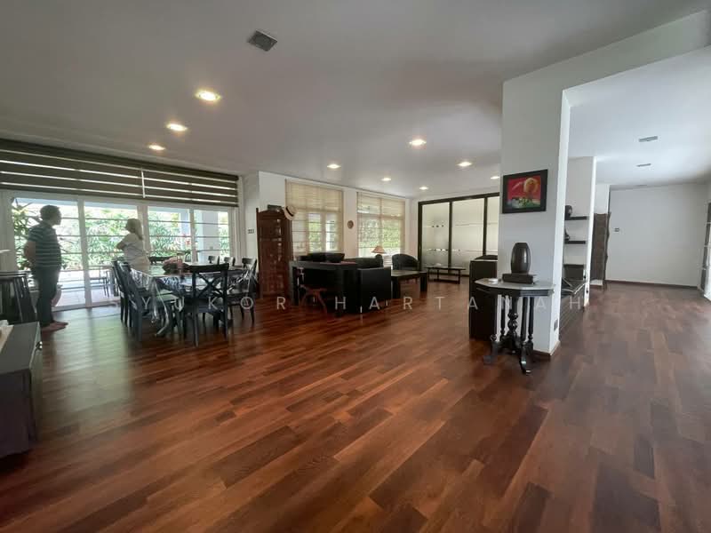 Bungalow House for Sale in Shah Alam (Selangor) - Syukor Hartanah - Living Room - PropertyGuru.com.my