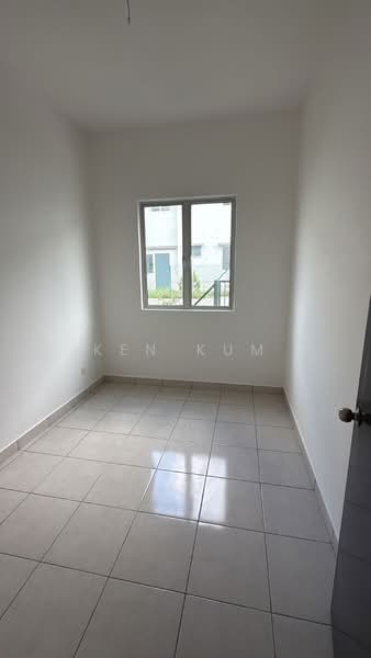 Rumah Teres untuk Dijual di Beranang (Selangor) - Ken Kum - Bedroom - PropertyGuru.com.my