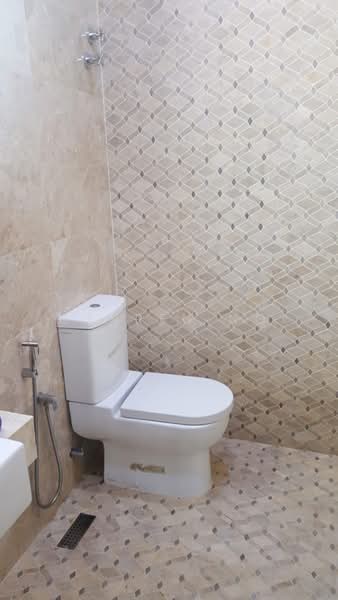 Rumah Banglo untuk Dijual di Subang Heights (Subang Jaya) - Darren Ng - Bathroom - PropertyGuru.com.my