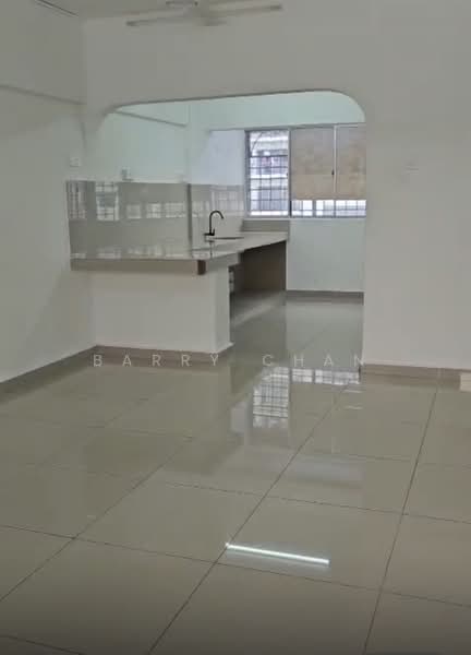 Rumah Flat untuk Disewa di Taman Connaught Flat (Low Rise) - BARRY CHAN - Kitchen - PropertyGuru.com.my