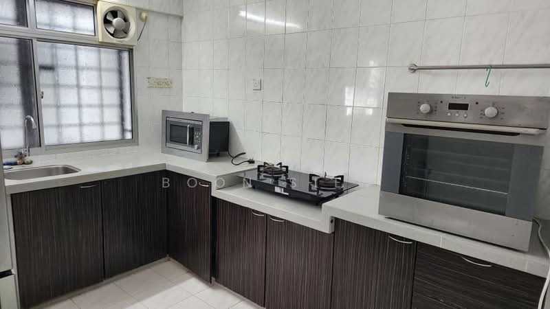 Pangsapuri untuk Dijual di Taman Pekaka Block 31 - Boon Siew - Kitchen - PropertyGuru.com.my
