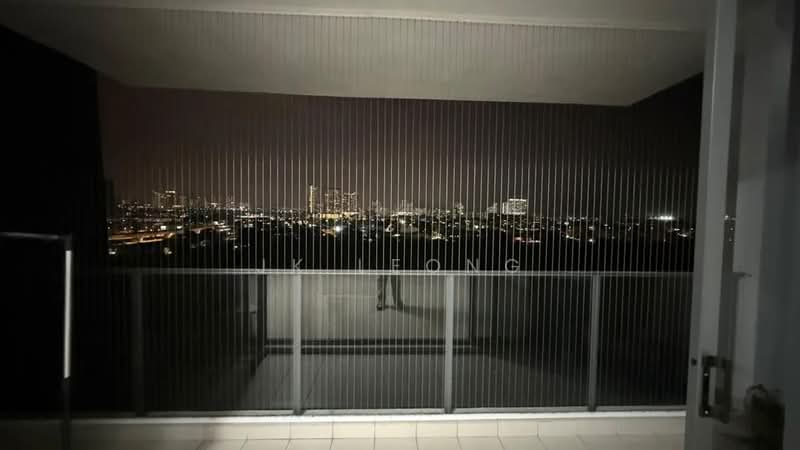 Kondominium untuk Dijual di Lakeville Residence - JK Leong - Balcony - PropertyGuru.com.my