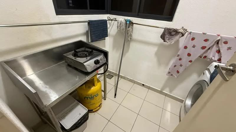 Kondominium untuk Dijual di Lakeville Residence - JK Leong - Kitchen - PropertyGuru.com.my