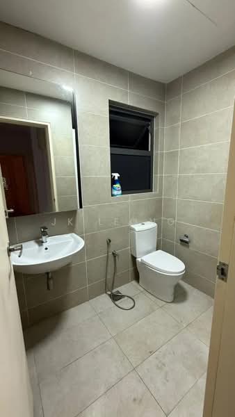 Kondominium untuk Dijual di Lakeville Residence - JK Leong - Bathroom - PropertyGuru.com.my