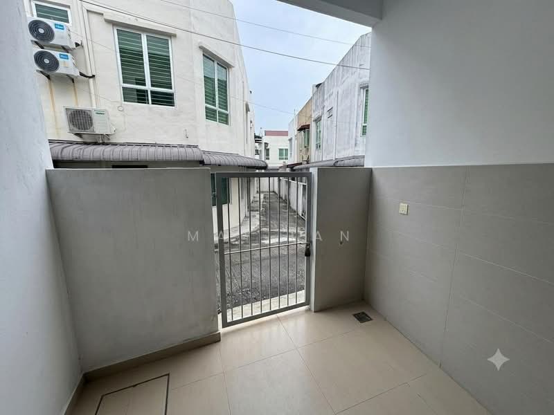 2-storey Terraced House for Sale in Bandar Seri Impian (Kluang) - May Tan - PropertyGuru.com.my