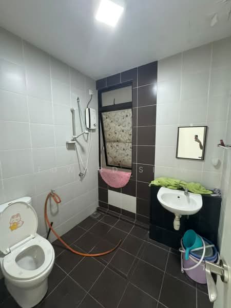 Apartment for Rent at Austin Regency (Pangsapuri Austin Perdana) - Edward Siow - Bathroom - PropertyGuru.com.my