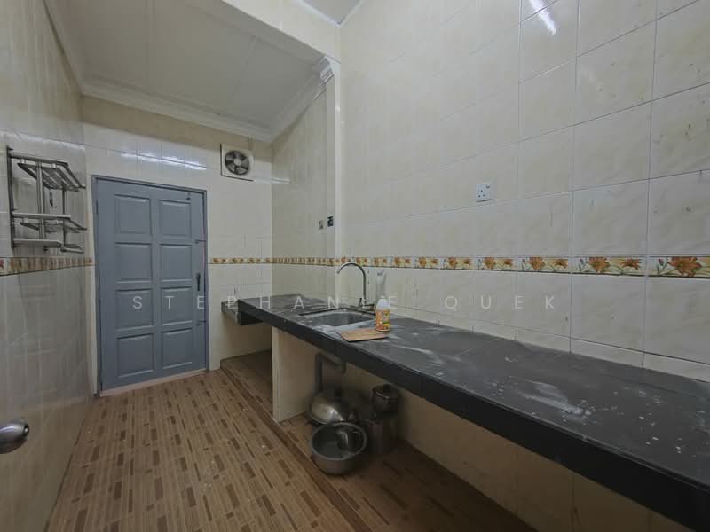 Rumah Teres 1 Tingkat untuk Disewa di Bandar Bukit Raja (Klang) - Stephanie Quek - Kitchen - PropertyGuru.com.my