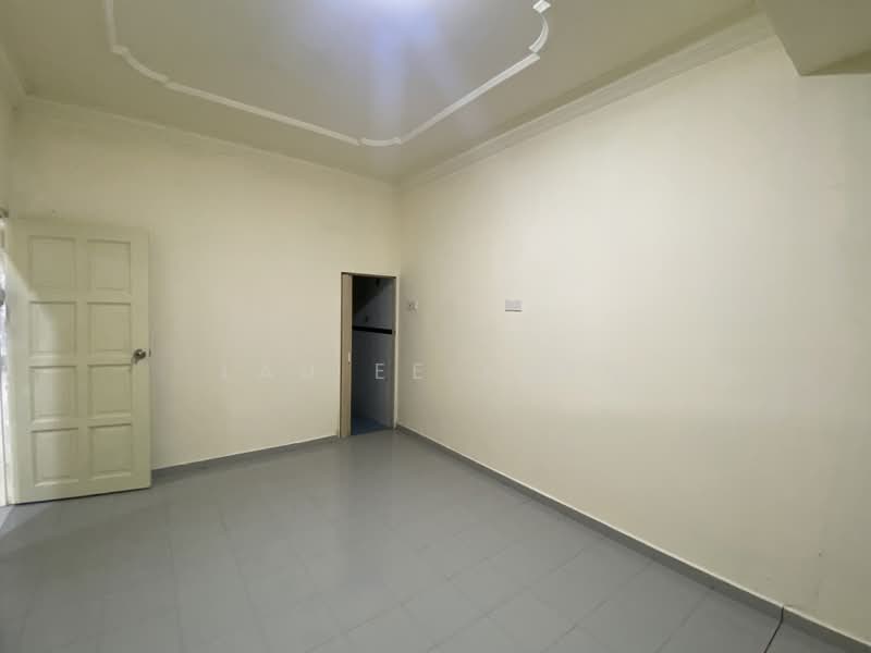 1-storey Terraced House for Sale in Taman Batu Pahat (Batu Pahat) - Lau Ee Xuan - PropertyGuru.com.my