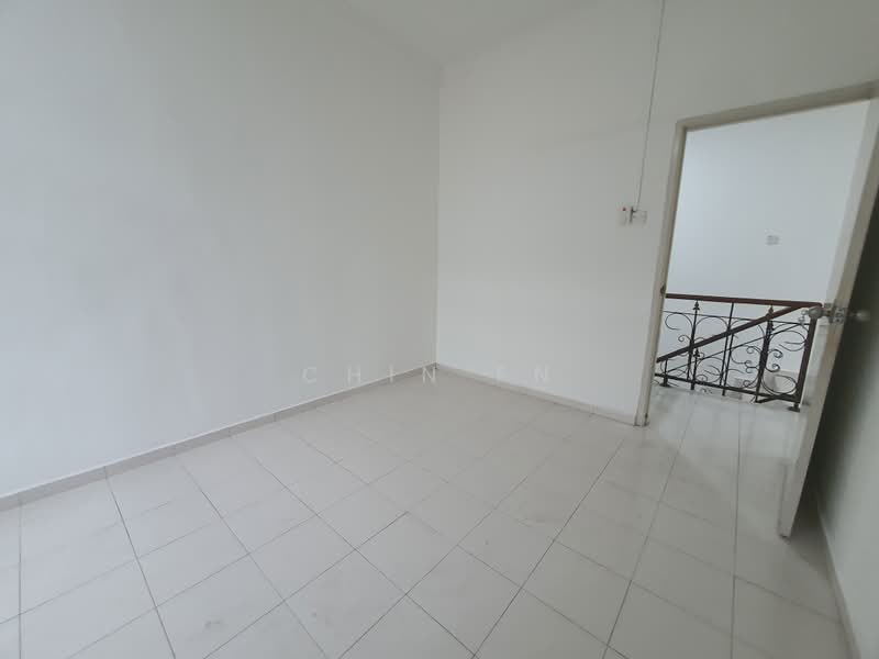 Rumah Teres 2 Tingkat untuk Dijual di Taman Angkasa Nuri (Durian Tunggal) - CHIN FN - Interior - PropertyGuru.com.my