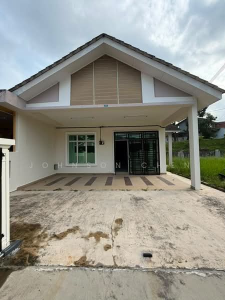 Rumah Teres 1 Tingkat untuk Disewa di Taman Kulai (Kulai) - Johnson Chen - Exterior - PropertyGuru.com.my