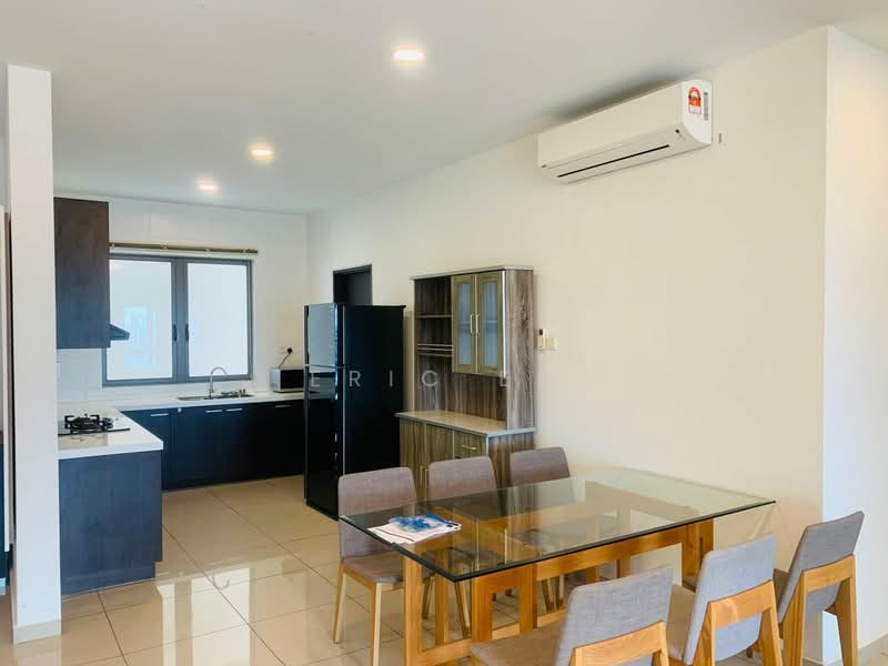 Pangsapuri untuk Dijual di Molek Pine 3 - Eric Er - PropertyGuru.com.my