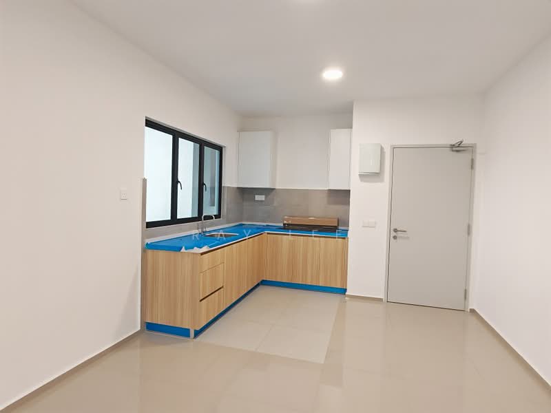 Service Residence for Sale at Hana @ Eco Ardence - Ray Lee - Kitchen - PropertyGuru.com.my