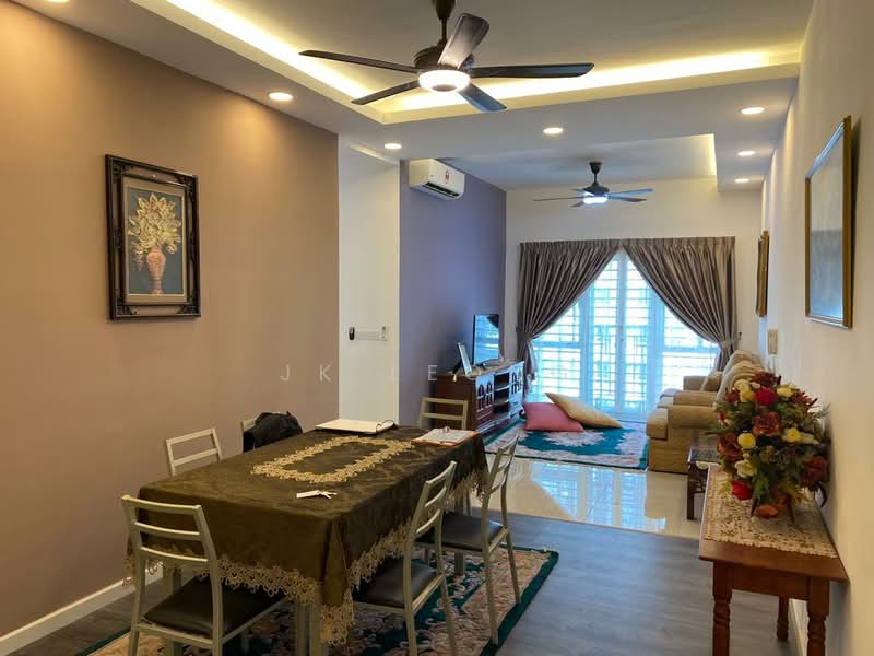Service Residence for Sale at Savanna Executive Suite @ Southville City - JK Leong - Dining Room - PropertyGuru.com.my