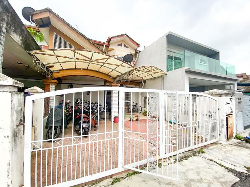 Rumah Teres 2 Tingkat untuk Dijual di Cheras (Kuala Lumpur) - Luqman Ramli - Exterior - PropertyGuru.com.my