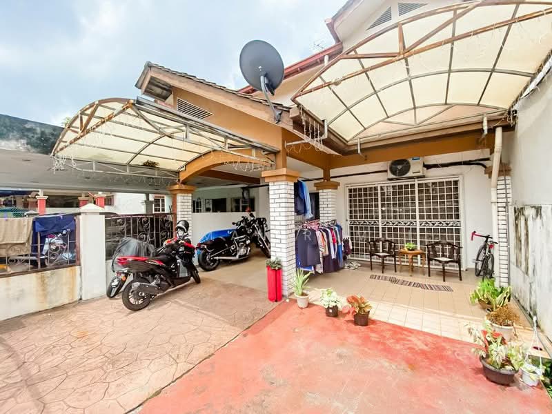 Rumah Teres 2 Tingkat untuk Dijual di Cheras (Kuala Lumpur) - Luqman Ramli - Exterior - PropertyGuru.com.my