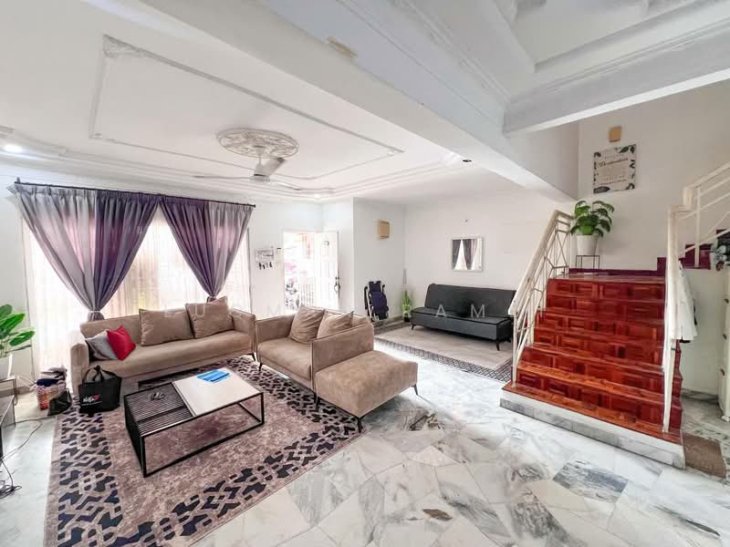 Rumah Teres 2 Tingkat untuk Dijual di Cheras (Kuala Lumpur) - Luqman Ramli - Living Room - PropertyGuru.com.my