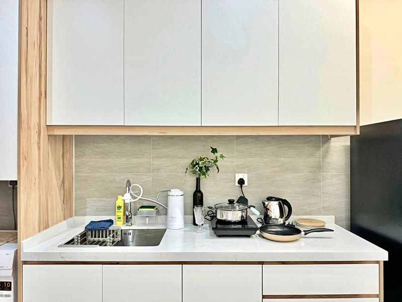 Service Residence for Rent at SUNSURIA FORUM SERVICED APARTMENT - Ray Lee - Kitchen - PropertyGuru.com.my